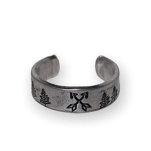 Handmade 9 stamped arrow mountains‎ & forest scene hypoallergenic wrap ring